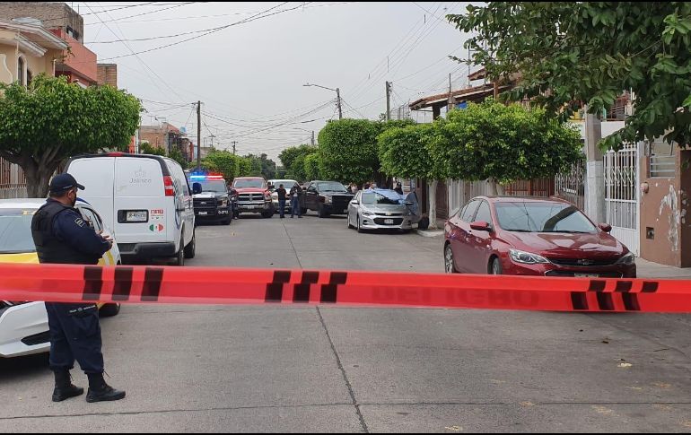 Tras el hallazgo, se solicitó la presencia del Ministerio Público y del Instituto Jalisciense de Ciencias Forenses. ESPECIAL