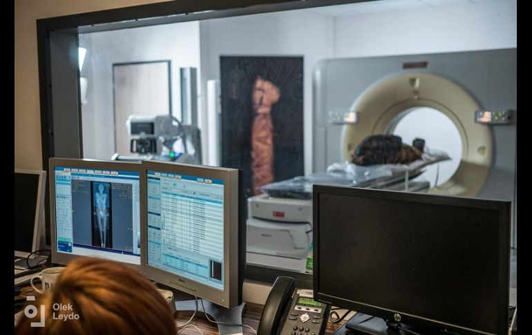 La identidad de la mujer se desconoce y se cree que fue encontrada en las tumbas reales de Tebas, en el Alto Egipto. AFP/Warsaw Mummy Project-A. Leydo