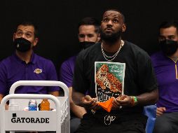 El astro de Los Angeles Lakers, LeBron James, ausente desde el 20 de marzo con un esguince en el tobillo derecho, podría regresar este viernes. AFP