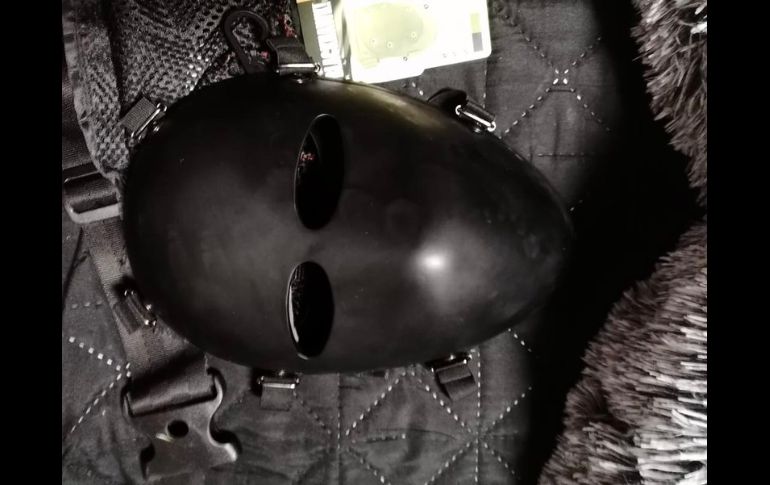 Autoridades realizaron las labores de registro en una casa de la calle Del Archiduque. ESPECIAL/Fiscalía de Jalisco