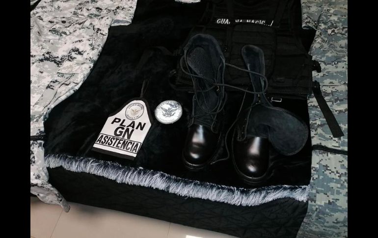 Autoridades realizaron las labores de registro en una casa de la calle Del Archiduque. ESPECIAL/Fiscalía de Jalisco