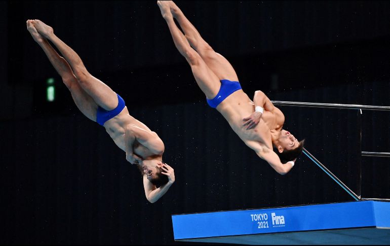México amarra así su tercera plaza olímpica en saltos sincronizados, a falta de lo que ocurra con la plataforma femenina. AFP / C. Triballeu