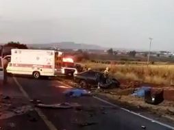 El percance ocurrió sobre el Anillo Periférico Salvador Zúñiga a la altura del Camino a Santa Bárbara. ESPECIAL