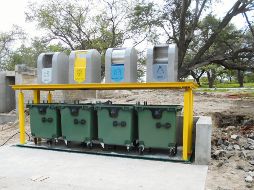 Los buzones de los Puntos Limpios tienen contenedores bajo tierra para metal, papel y cartón, plástico y pet, y restos del hogar. ESPECIAL