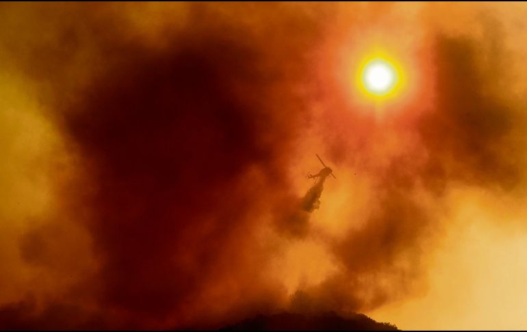 EXTREMO. Los especialistas ven aumento de calor debido a la quema de combustibles fósiles.  AP