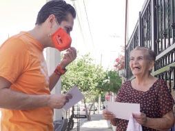 El candidato dialogó con mujeres de diferentes edades en la colonia  Ladrón de Guevara. Cortesía
