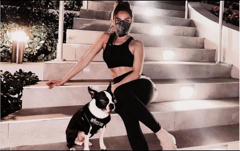 Fue en la primera semana de abril que Frida Sofía dio a conocer en una entrevista que su abuelo, Enrique Guzmán, había abusado de ella. INSTAGRAM/ifridag