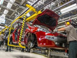 Pese a los avances, este año la producción automotriz sigue afectada por la falta de semiconductores a nivel mundial, situación que se estima que mejorará hasta mediados de 2021. NTX /ARCHIVO