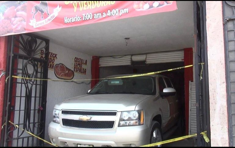 Los elementos de la Fiscalía procedieron a colocar sellos de clausura en el lugar. ESPECIAL / Fiscalía de Jalisco