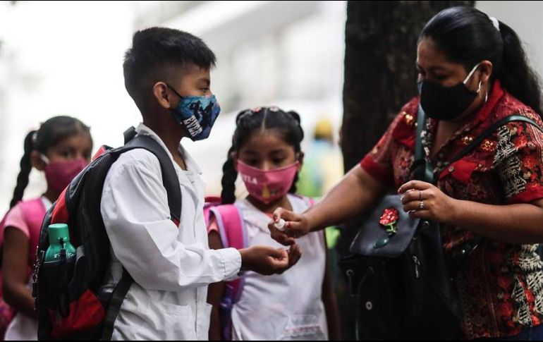 La Autoridad Educativa Federal en la Ciudad de México afirma que monitoreará de manera permanente las escuelas públicas y privadas de educación básica. EFE / ARCHIVO