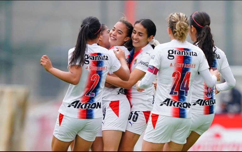 Sabían que no sería fácil, trabajaron el partido, lo llevaron conforme las circunstancias exigieron y al concluir el reloj al minuto 90, Chivas Femenil ganó 1-0 en el partido de ida. Imago7 / A. Suárez