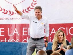 Este sábado, el candidato de MC se reunió con integrantes del Colegio de Profesionistas de la Educación del Estado de Jalisco. ESPECIAL