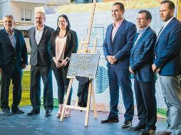 DEVELACIÓN. Directivos de Grupo DMI asistieron al inicio de los trabajos de la nueva torre del complejo Acuarela. ESPECIAL