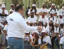 Uribe ha presumido el respaldo de liderazgos ex panistas y ex priistas. ESPECIAL /