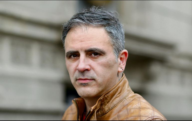 PROPUESTA. “La claridad” de Marcelo Luján es el volumen ganador del Premio Internacional Ribera del Duero, las historias encuentran el mal en lo cotidiano de la vida. CORTESÍA/ páginas de espuma