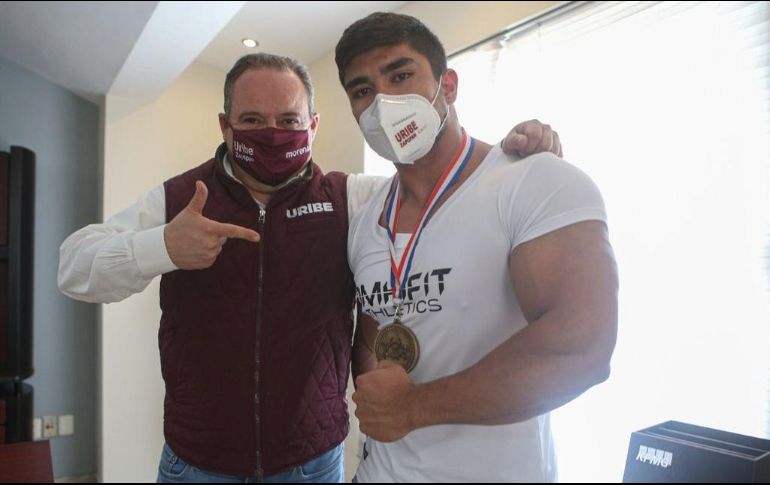 Alberto Uribe se comprometió a armar un plan deportivo de los atletas de fisicoculturismo y otras ramas. ESPECIAL