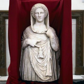 Inglaterra devuelve diosa griega robada