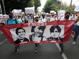 Al grito de “no son muertos, son asesinados”, miles de personas vestidas de blanco se manifestaron para exigir justicia por el asesinato de los hermanos Ana Karen, Luis Ángel y José Alberto González Moreno. EL INFORMADOR/A. Camacho