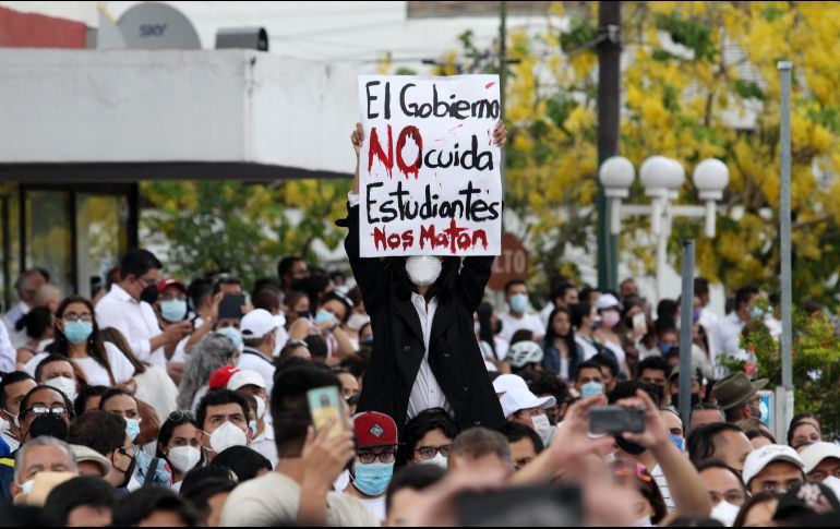 Villanueva recordó que cinco estudiantes de la UdeG fueron asesinados y que hay 11 en calidad de desaparecidos. EL INFORMADOR/A. Camacho