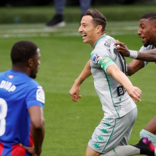 Así fue el golazo de Andrés Guardado a pase de Diego Lainez