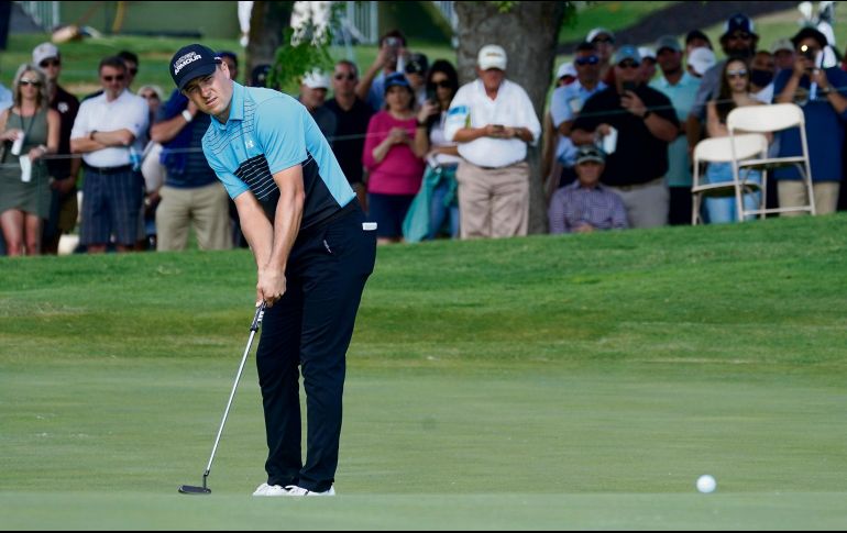 Jordan Spieth comparte la cima  con JJ. Spaun después de la primera ronda. AP/T. Gutiérrez
