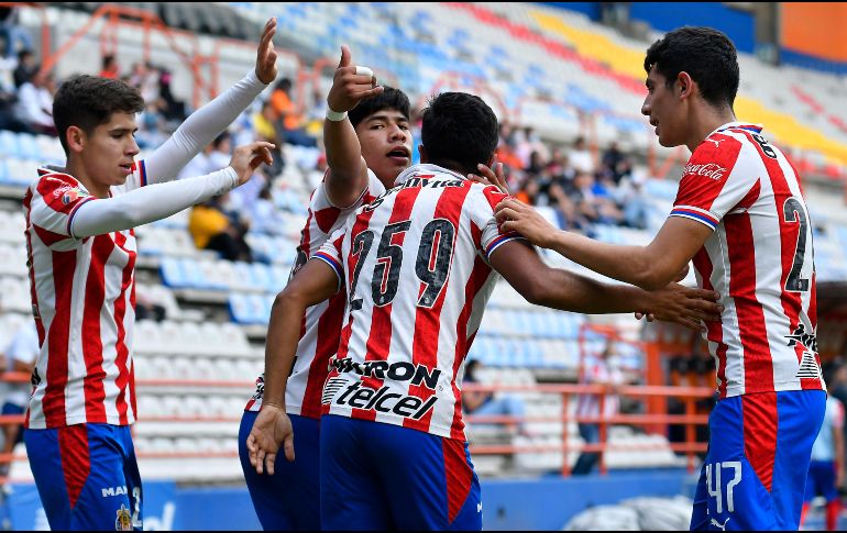 Luego de vencer por la mínima diferencia a los Tuzos del Pachuca en la Semifinal de Vuelta en el Estadio Hidalgo, las Chivas del Guadalajara logró su pase a la Final de la categoría Sub-17. Imago7