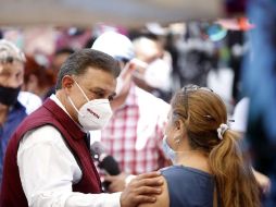 El morenista también recorrió el mercado y el tianguis de San Onofre. Cortesía
