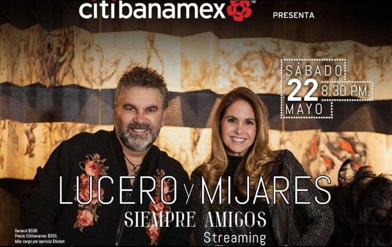 Ambos sobre el escenario, cantando sus éxitos. Especial.