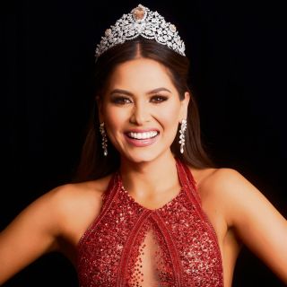 Andrea Meza disfruta su primer día como Miss Universo