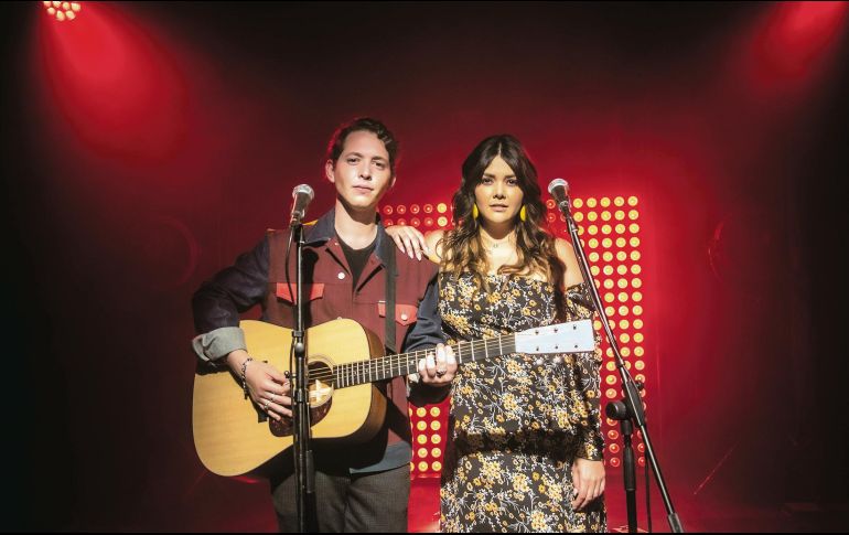 A TONO. Chucho Rivas y Yuridia se unen para cantarle al desamor.  Cortesía Alberto Rojas/OCESA Seitrack
