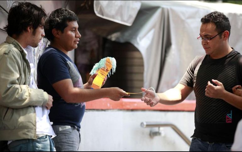 En el primer trimestre 2021, el ingreso laboral real promedio de la población ocupada a nivel nacional fue de cuatro mil 456.58 pesos al mes. NTX/ARCHIVO