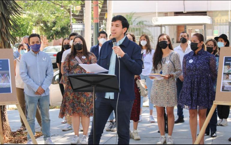 El aspirante presentó ante la Fiscalía Estatal dos recursos jurídicos: una denuncia por delitos electorales y otra por amenazas a su persona. ESPECIAL