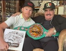 Cuando Saúl se encontraba en pleno ascenso dentro del boxeo, el “Charro de Huentitán” tuvo un detalle con el pugilista que hasta ahora es recordado con aprecio por toda la familia Álvarez.  INSTAGRAM/Canelo