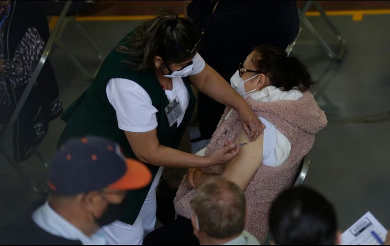 Las embarazadas podrán recibir el biológico sólo si tienen nueve o más semanas de gestación. EL INFORMADOR / ARCHIVO