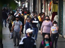 Argentina registró este jueves 35 mil 884 nuevos contagios de COVID-19 y 435 muertes. EFE/ARCHIVO