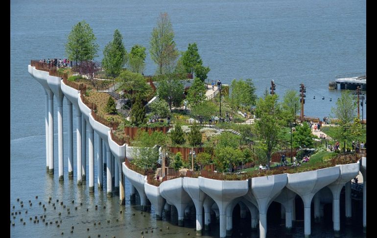 El parque se suma a una serie de muelles nuevos que han surgido en el lado oeste de Manhattan, pero tiene características de diseño que lo distinguen de los demás. AFP/A. Weiss