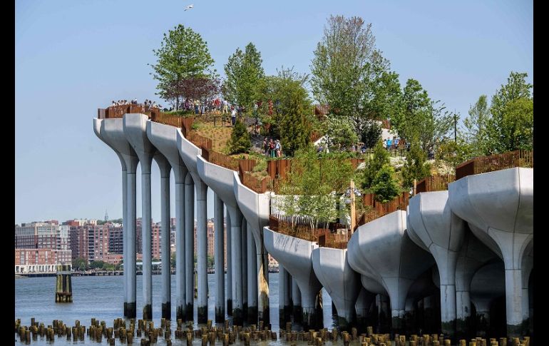 El parque se suma a una serie de muelles nuevos que han surgido en el lado oeste de Manhattan, pero tiene características de diseño que lo distinguen de los demás. AFP/A. Weiss