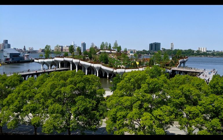 El parque se suma a una serie de muelles nuevos que han surgido en el lado oeste de Manhattan, pero tiene características de diseño que lo distinguen de los demás. AP/J. Frederick