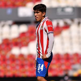 La reacción de Carlos Salcido jr. tras ser campeón con Chivas Sub-17