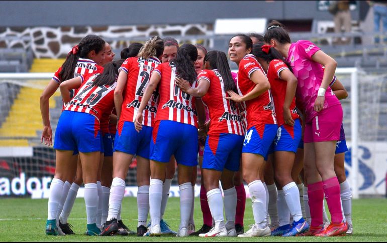 Chivas ha ganado nueve de sus 11 juegos disputados en casa y el día de mañana querrá demostrar por qué fueron las mejores locales. IMAGO7 / ARCHIVO
