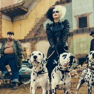 “Cruella de Vil”, la reina de la maldad y el glamour