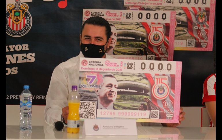 En estos billetes aparecen imágenes del Estadio Akron, la afición rojiblanca, Jorge Vergara y jugadores históricos del club. ESPECIAL/CHIVAS