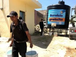 Para solicitar el servicio de pipas gratuitas se puede llamar a la línea telefónica SIAPATEL 3668-2482. ESPECIAL / SIAPA