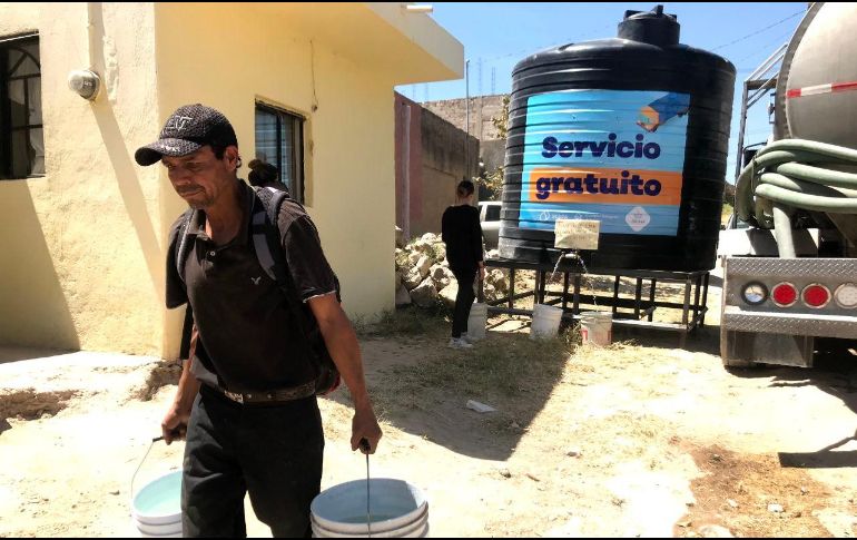 Para solicitar el servicio de pipas gratuitas se puede llamar a la línea telefónica SIAPATEL 3668-2482. ESPECIAL / SIAPA