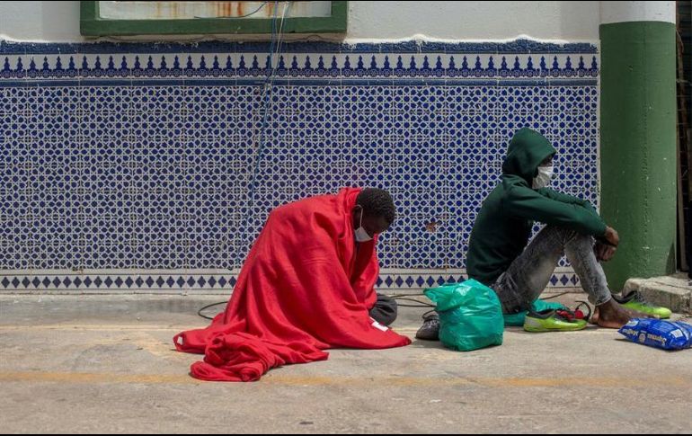 Muchos de los menores viajaron solos y otros cruzaron la frontera con amigos o hermanos mayores. EFE/B. Lorenzo