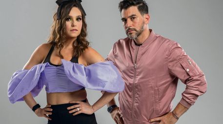TALENTO En esta nueva aventura repiten como conductores Tania Rincón y Mauricio Barcelata. CORTESÍA/TELEVISA