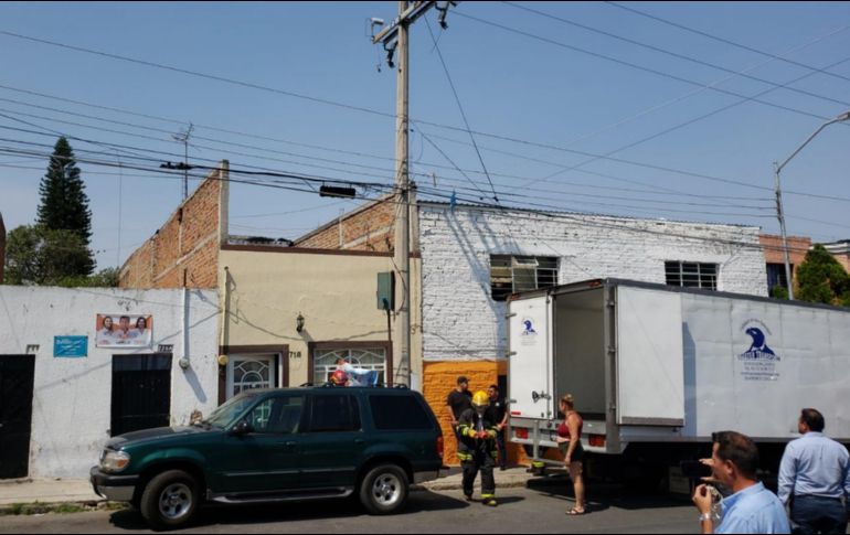 Los bomberos dieron aviso de este hecho a la Comisión Federal de Electricidad. ESPECIAL
