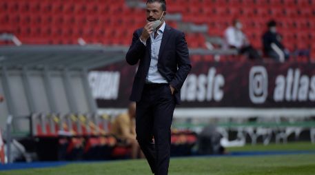 La última aventura de Rafael Puente del Río como entrenador fue con los rojinegros del Atlas. Imago7