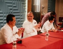 Alberto Uribe le prometió su respaldo a los servidores públicos municipales. ESPECIAL
