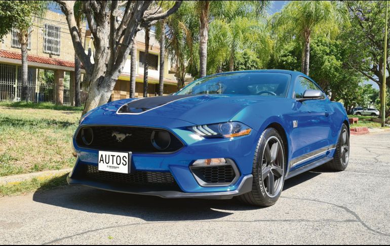 A pesar de querer ir a toda prisa, el coche se deja manejar y te deja experimentar con él como si fueras un piloto real. EL INFORMADOR/M. Castillo